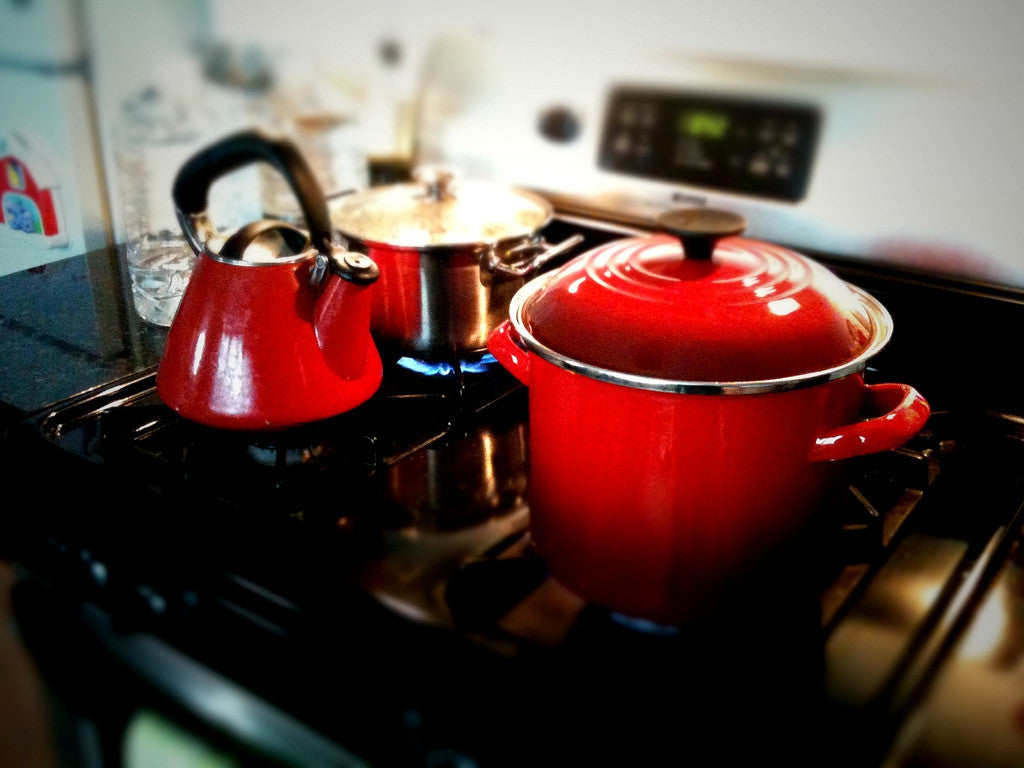 How Do You Use a Kettle on the Stove? Temperatures per Tea Type